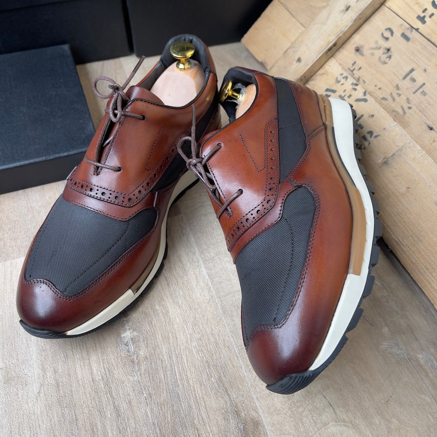 Chaussure CD27
