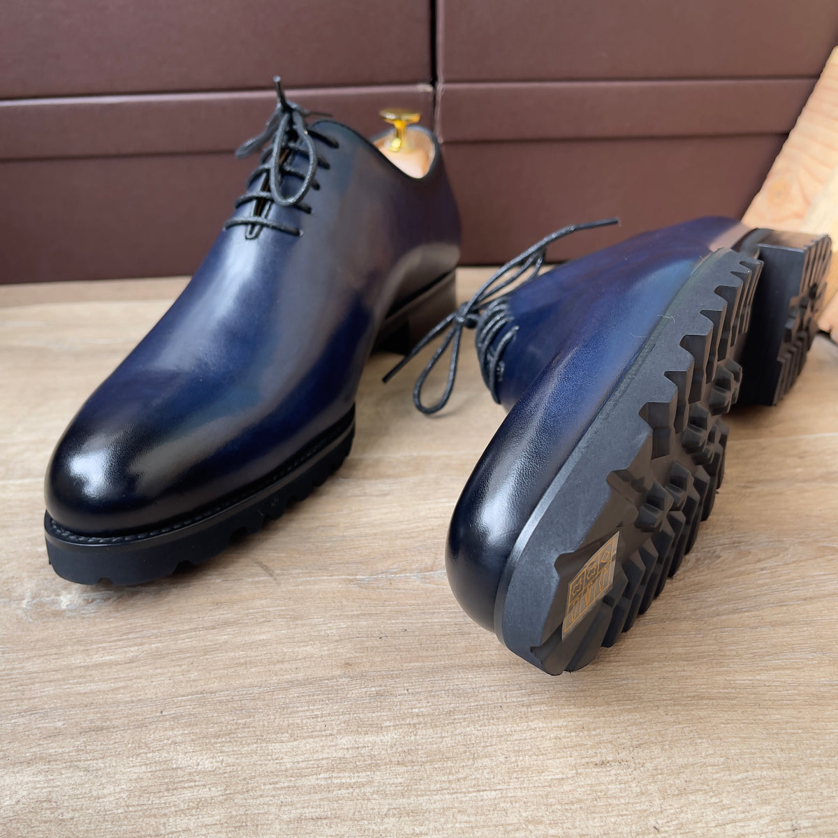 Chaussure à lacet en cuir bleu semelle commando Ref-Ad11