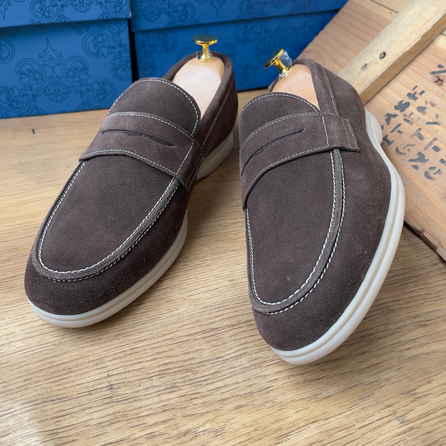 Mocassin daim marron—semelle gomme—Ref AP3