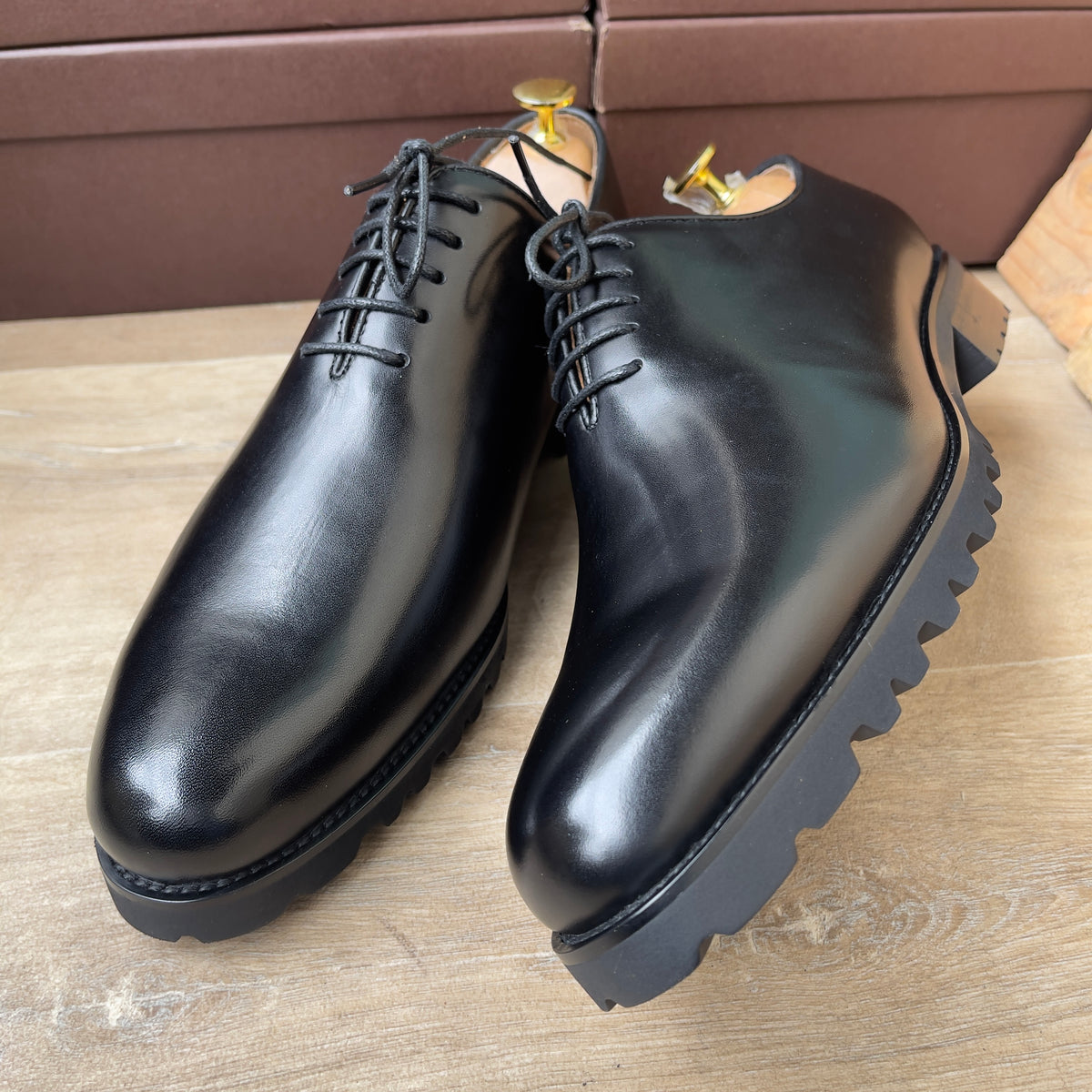 Chaussure à lacet en cuir noir semelle commando Ref-Ad8