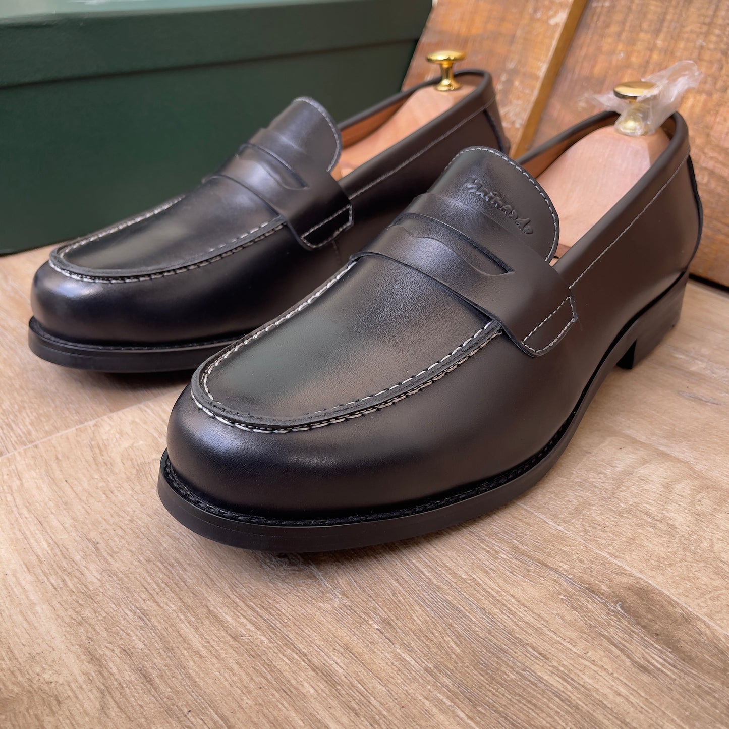 Mocassin Cuir Noir — Semelle Commando