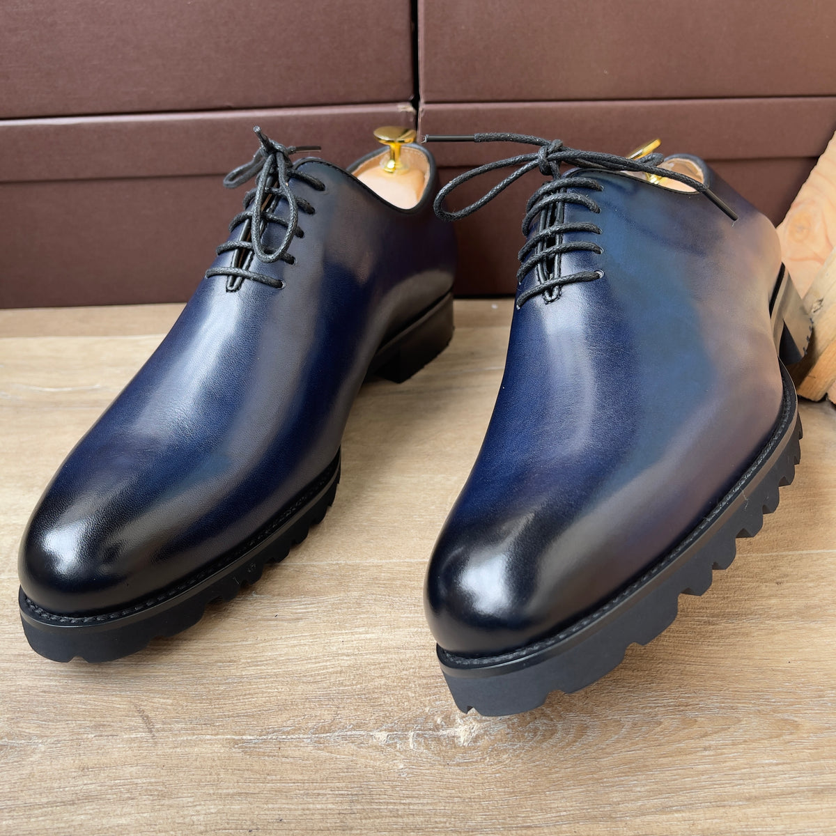 Chaussure à lacet en cuir bleu semelle commando Ref-Ad11
