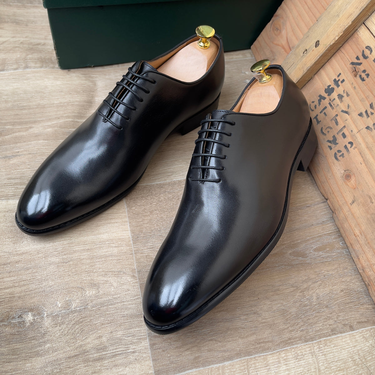 Soulier à lacet en cuir noir ref-SEP7
