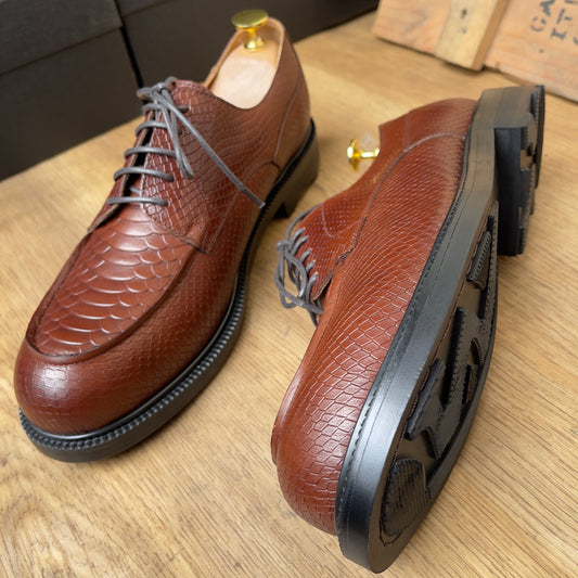 Soulier golf croco marron semelle commando— ref Au2