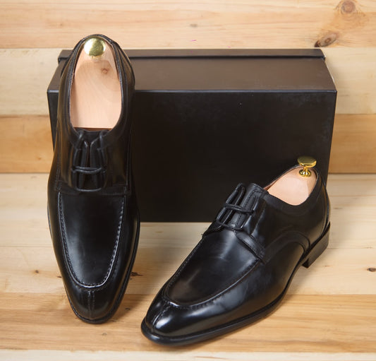 Chaussure à lacet en cuir noir —Ref. KS7