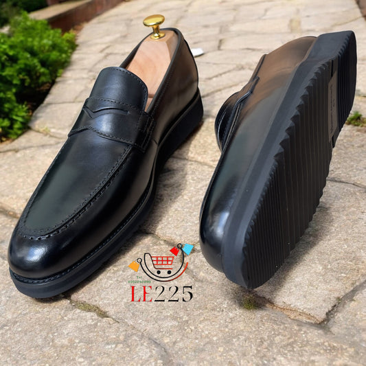 Mocassin Cuir Noir — Semelle Gomme