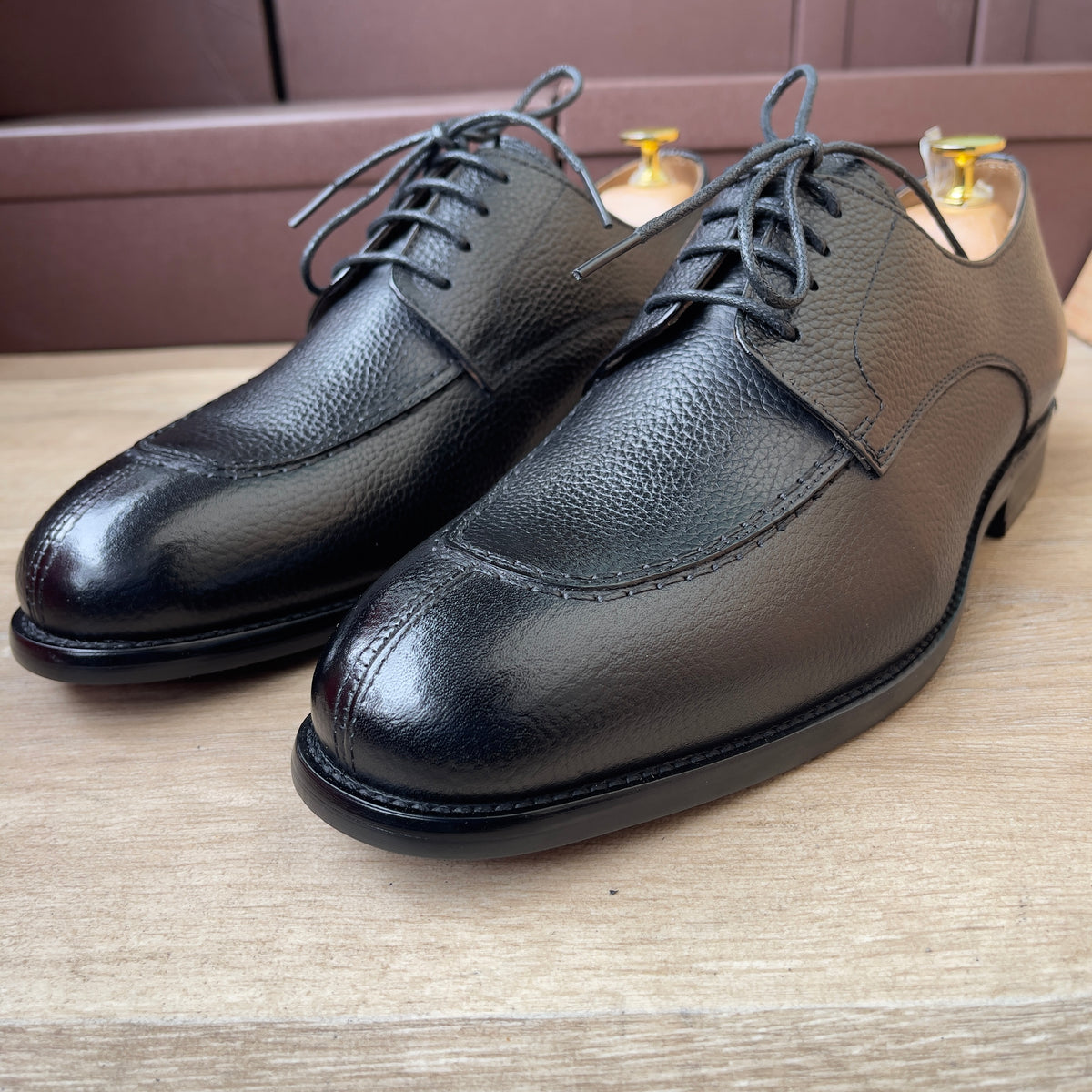 Soulier à lacet en cuir noir granulé Ref-Ad4