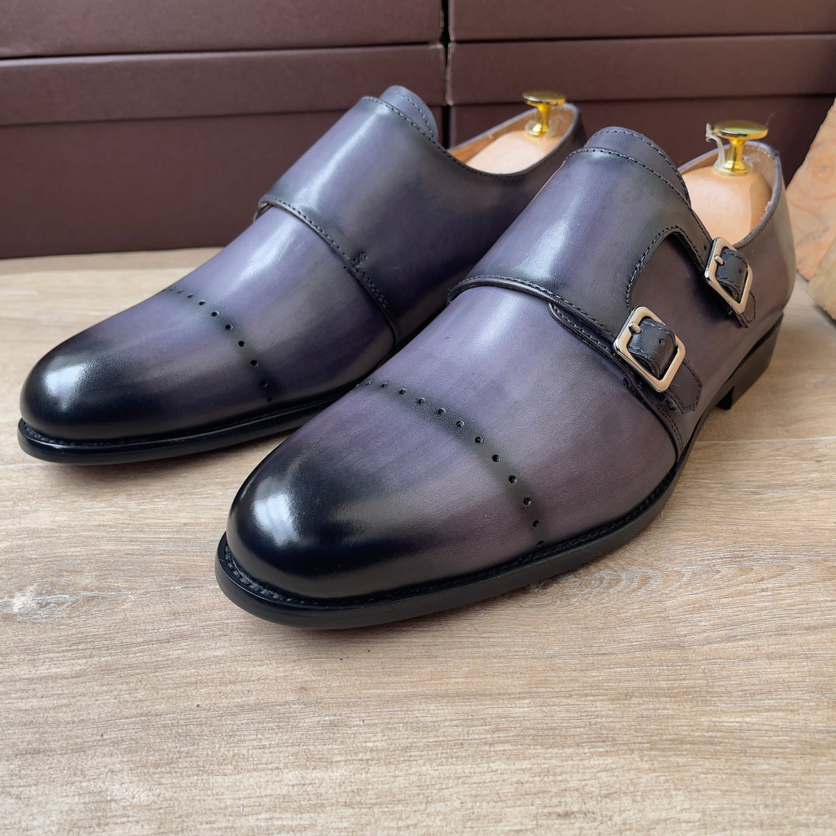 Soulier biboucle en cuir gris Ref-Ad21