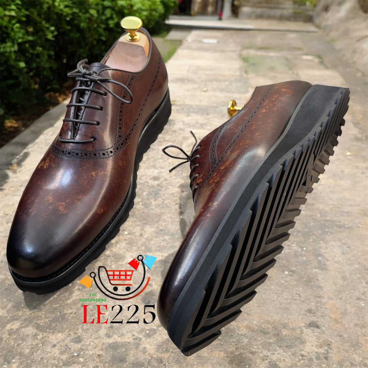 Sneaker a lacet en cuir marron — Semelle Plate—Ref-yb3