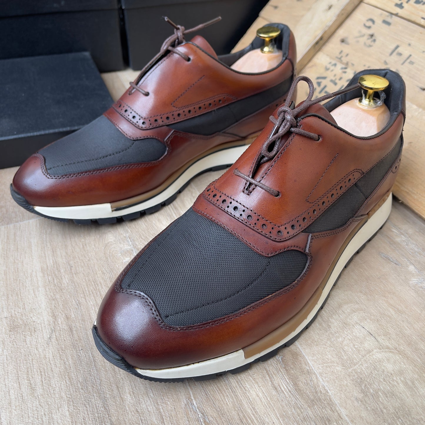 Chaussure CD27
