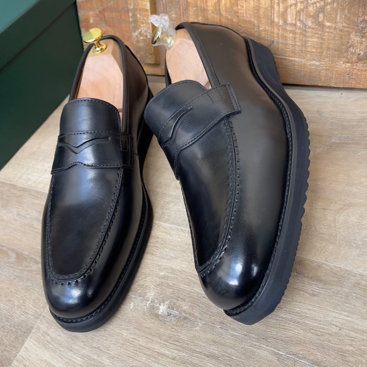 Mocassin Cuir Noir — Semelle Gomme-Ref: AF10