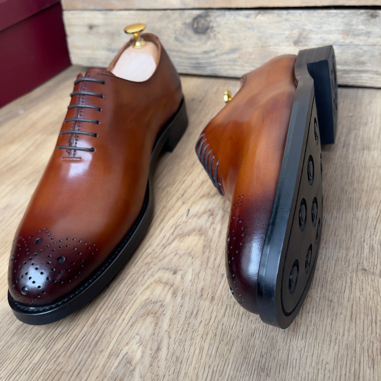 Chaussure à lacet marron clair semelle gomme—Ref MD11