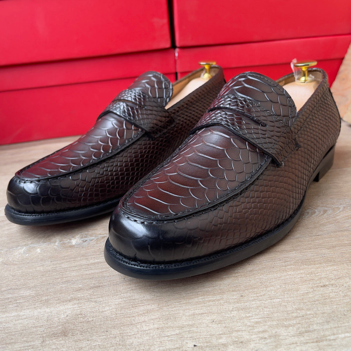 Mocassin en cuir style croco marron café Ref-Ad5