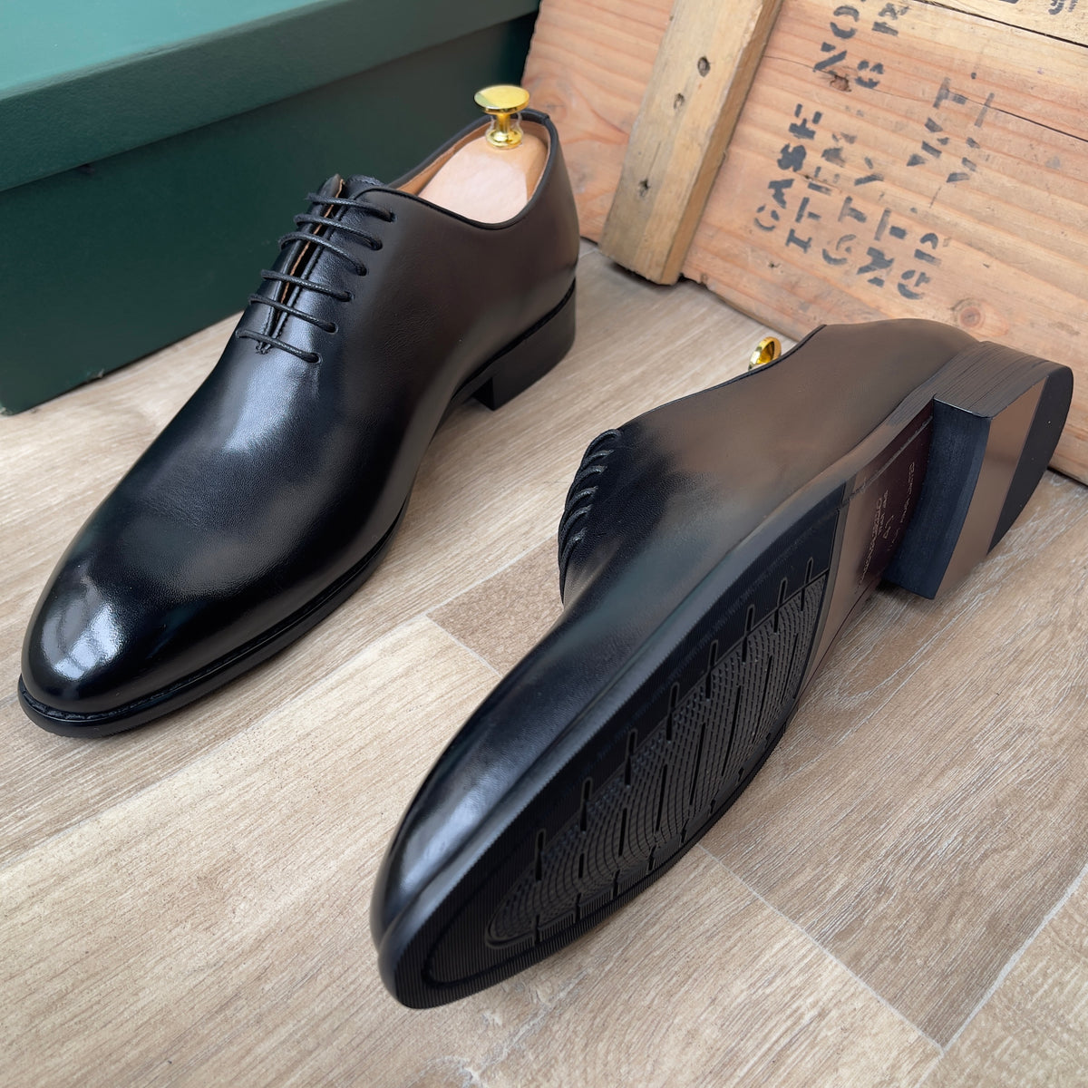 Soulier à lacet en cuir noir ref-SEP7