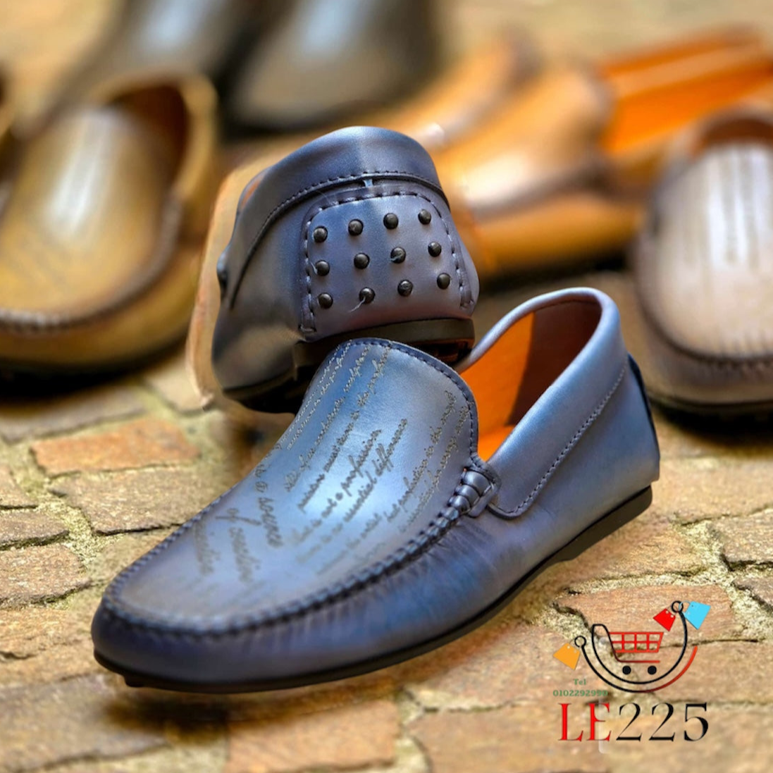 Mocassin bleu en cuir imprimé semelle gomme—Ref DM9
