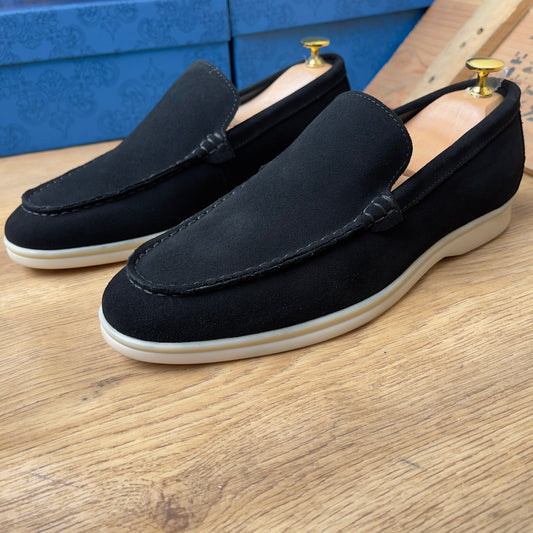 Mocassin daim noir —semelle gomme—Ref AP2