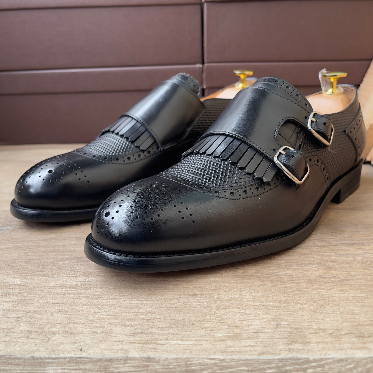 Soulier biboucle en cuir Ref-Ad10