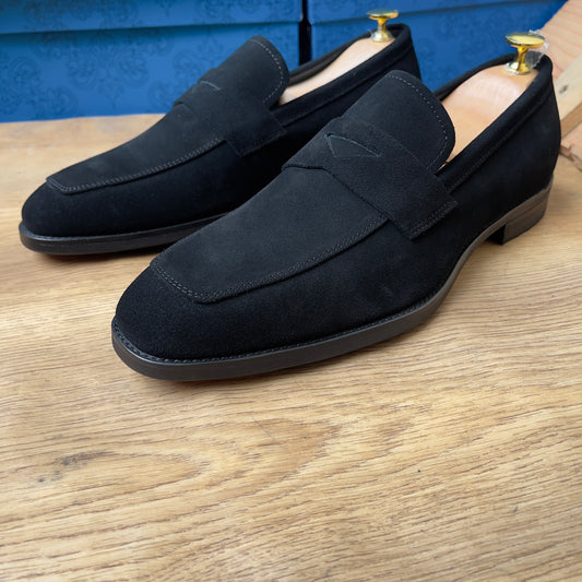 Mocassin en daim noir—semelle basse—AP15