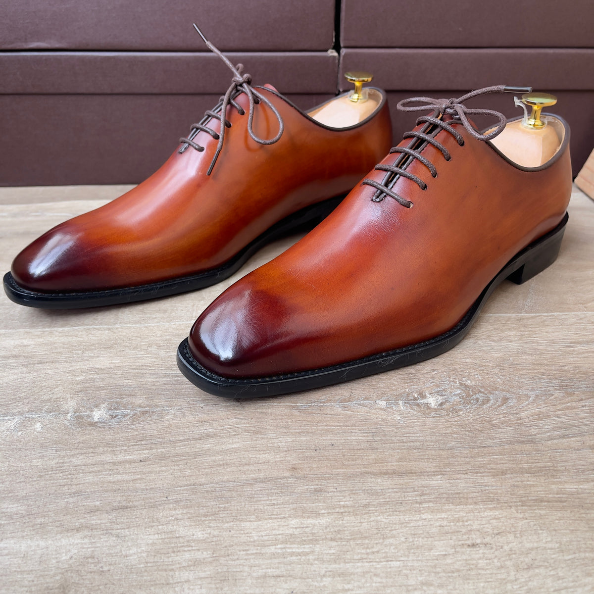 Soulier à lacet en cuir marron clair RefAd 24