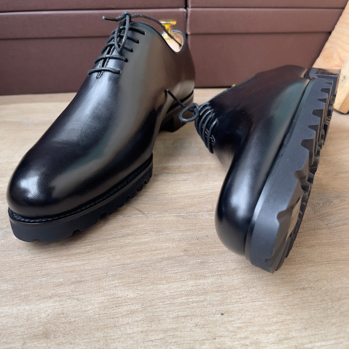 Chaussure à lacet en cuir noir semelle commando Ref-Ad8