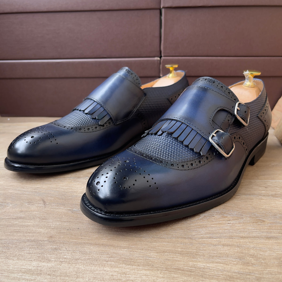 Soulier biboucle en cuir bleu Ref-Ad12