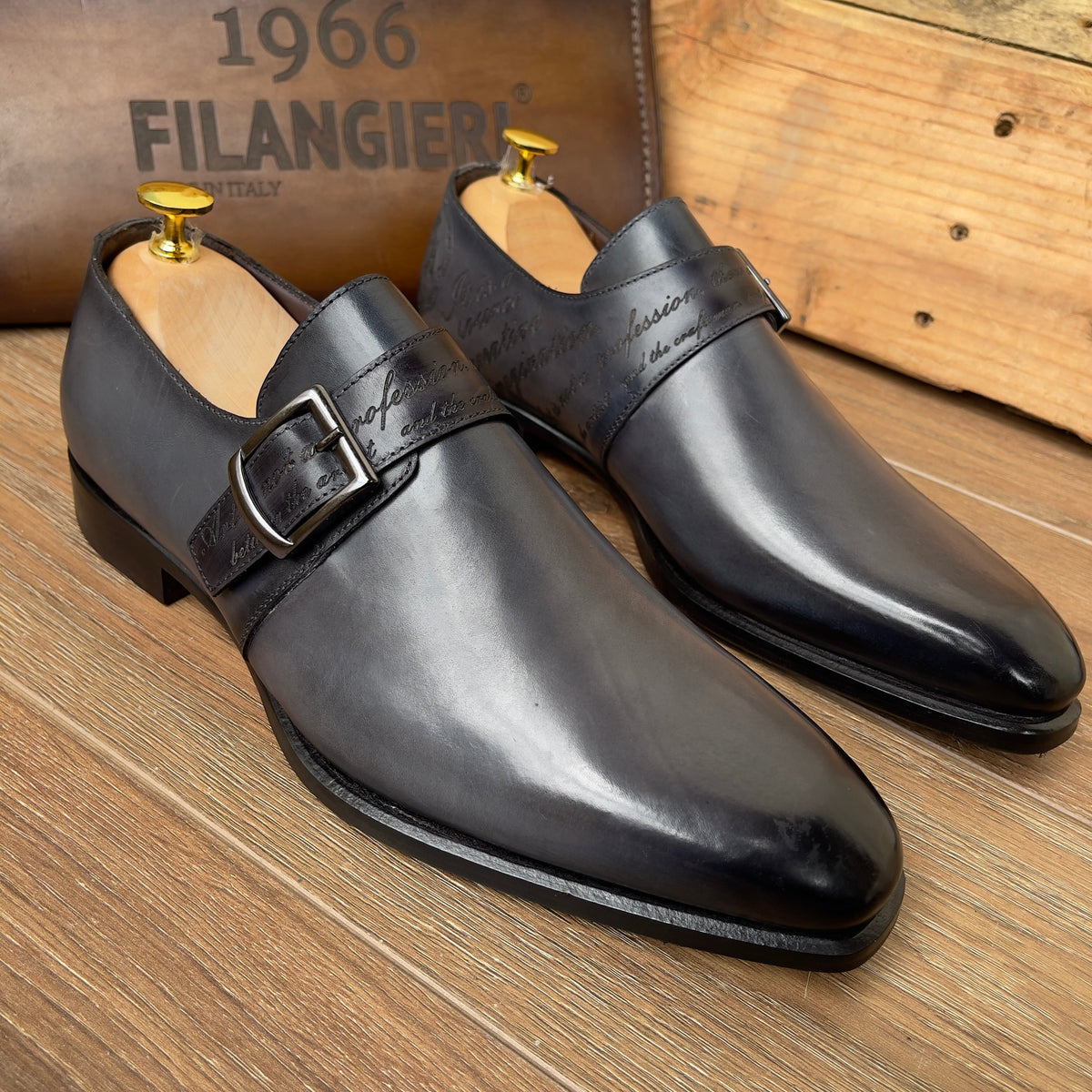 Soulier consulte en cuir gris semelle cuir—Ref DM1